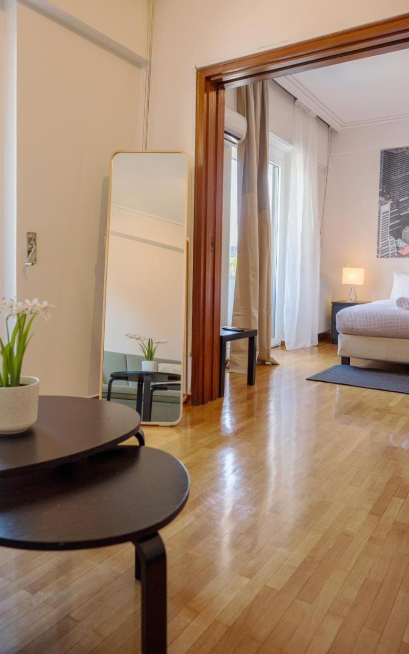 Luxury Apartment In Kolonaki Athens - Sleeps 4 Eksteriør billede